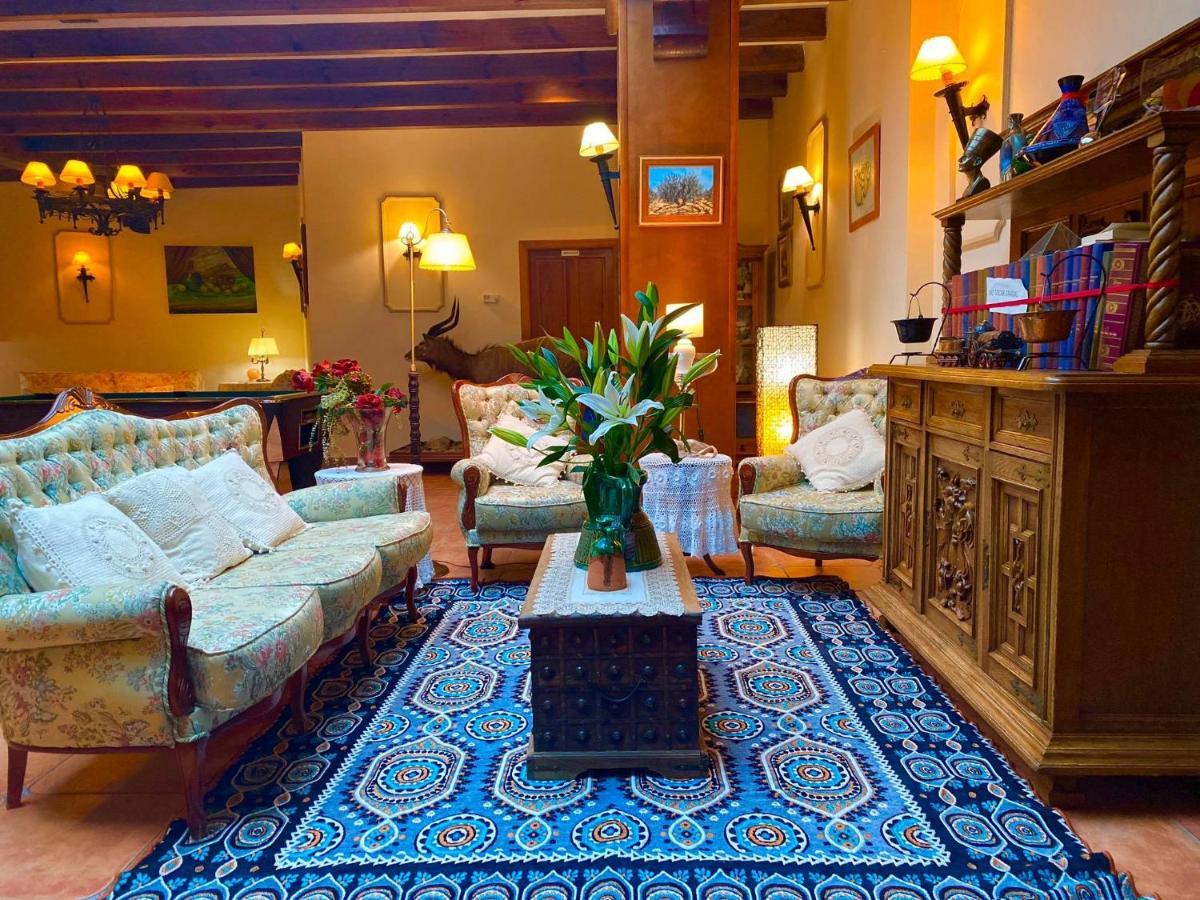 Hotel El Curro Burunchel Eksteriør bilde