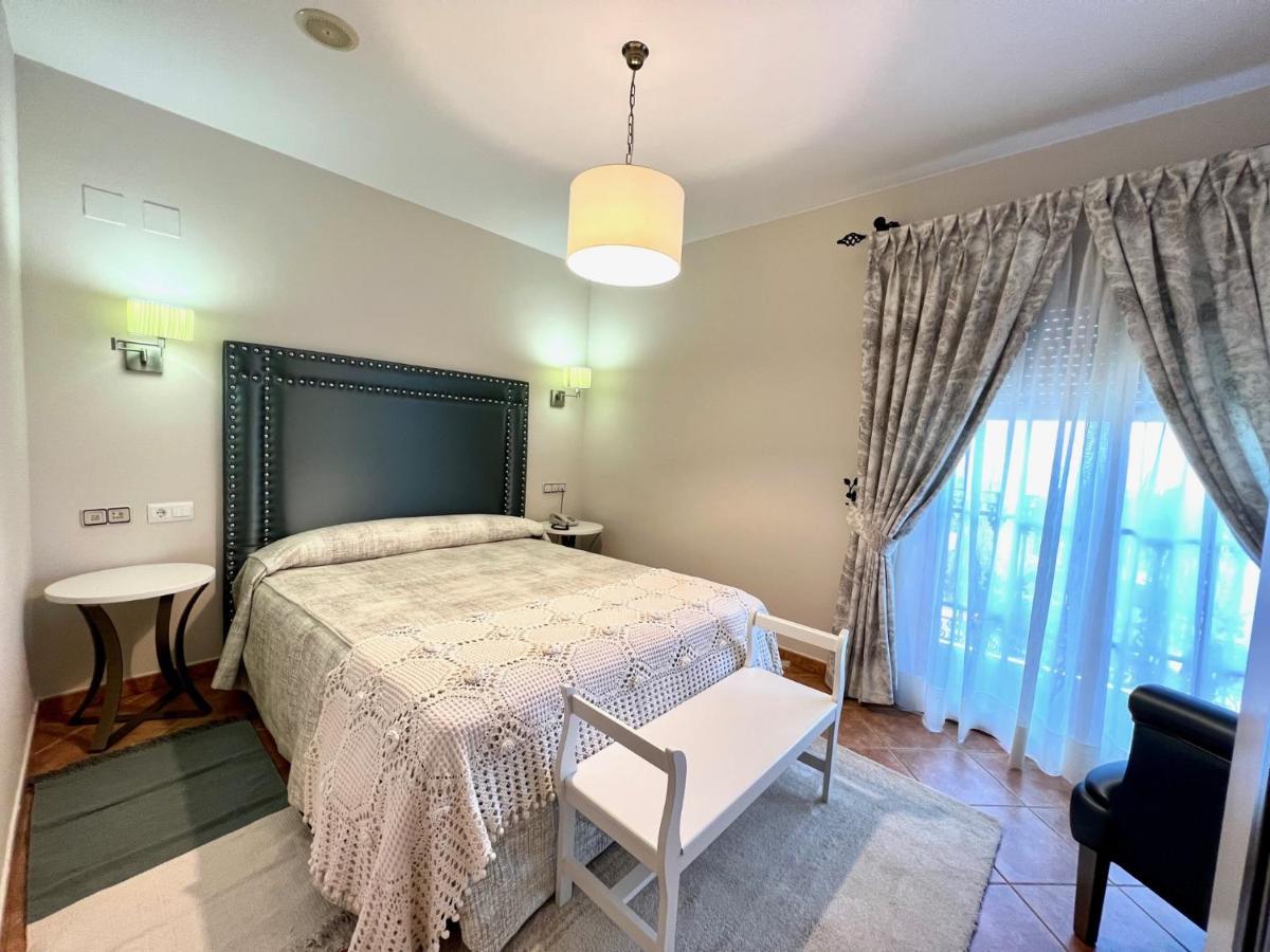 Hotel El Curro Burunchel Eksteriør bilde