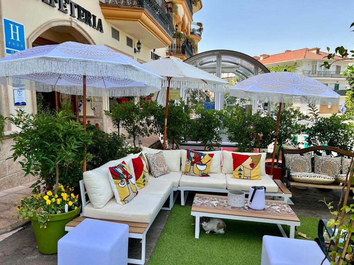 Hotel El Curro Burunchel Eksteriør bilde