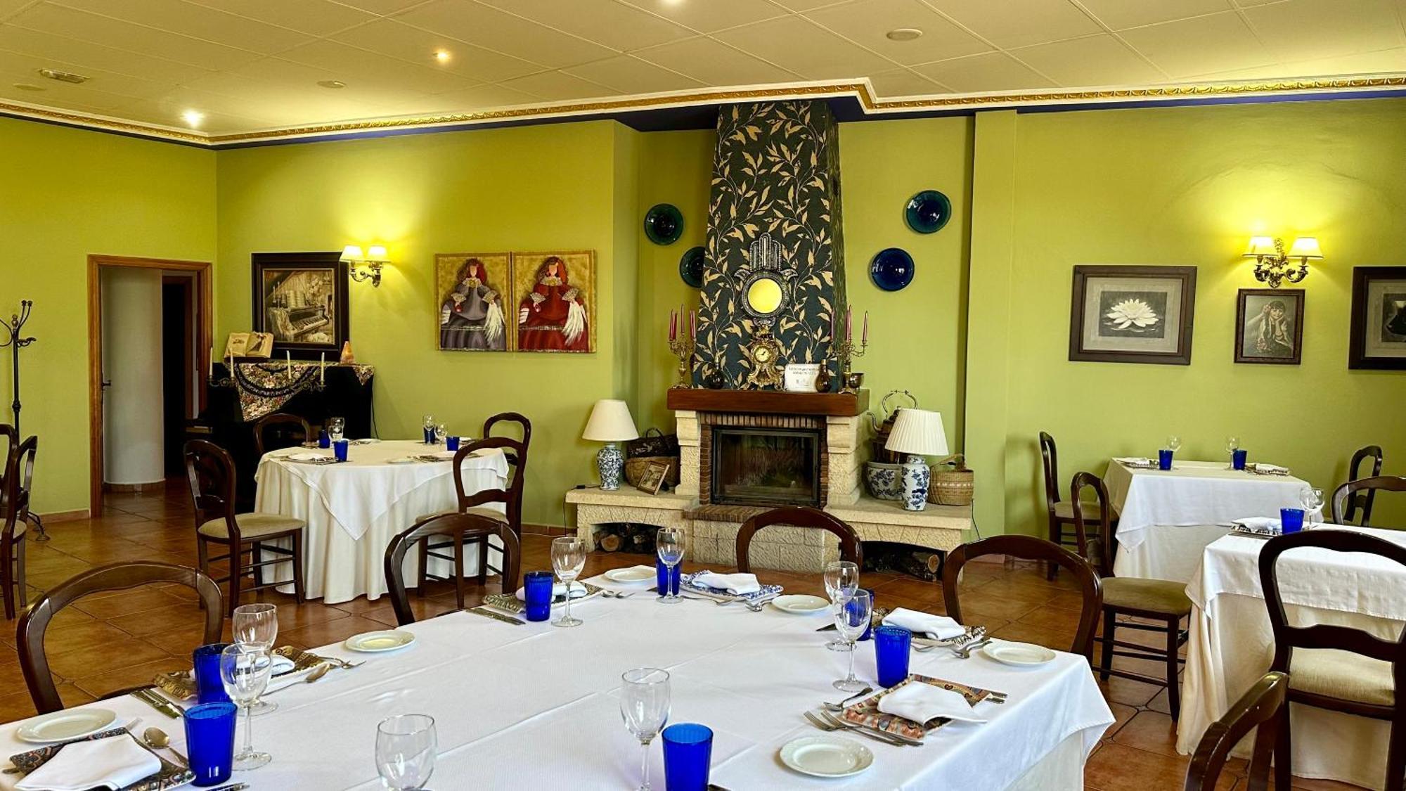 Hotel El Curro Burunchel Eksteriør bilde