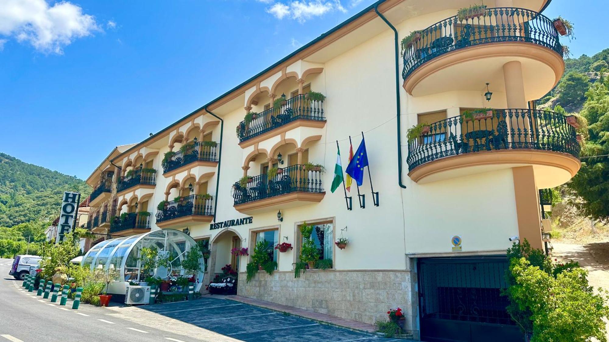 Hotel El Curro Burunchel Eksteriør bilde